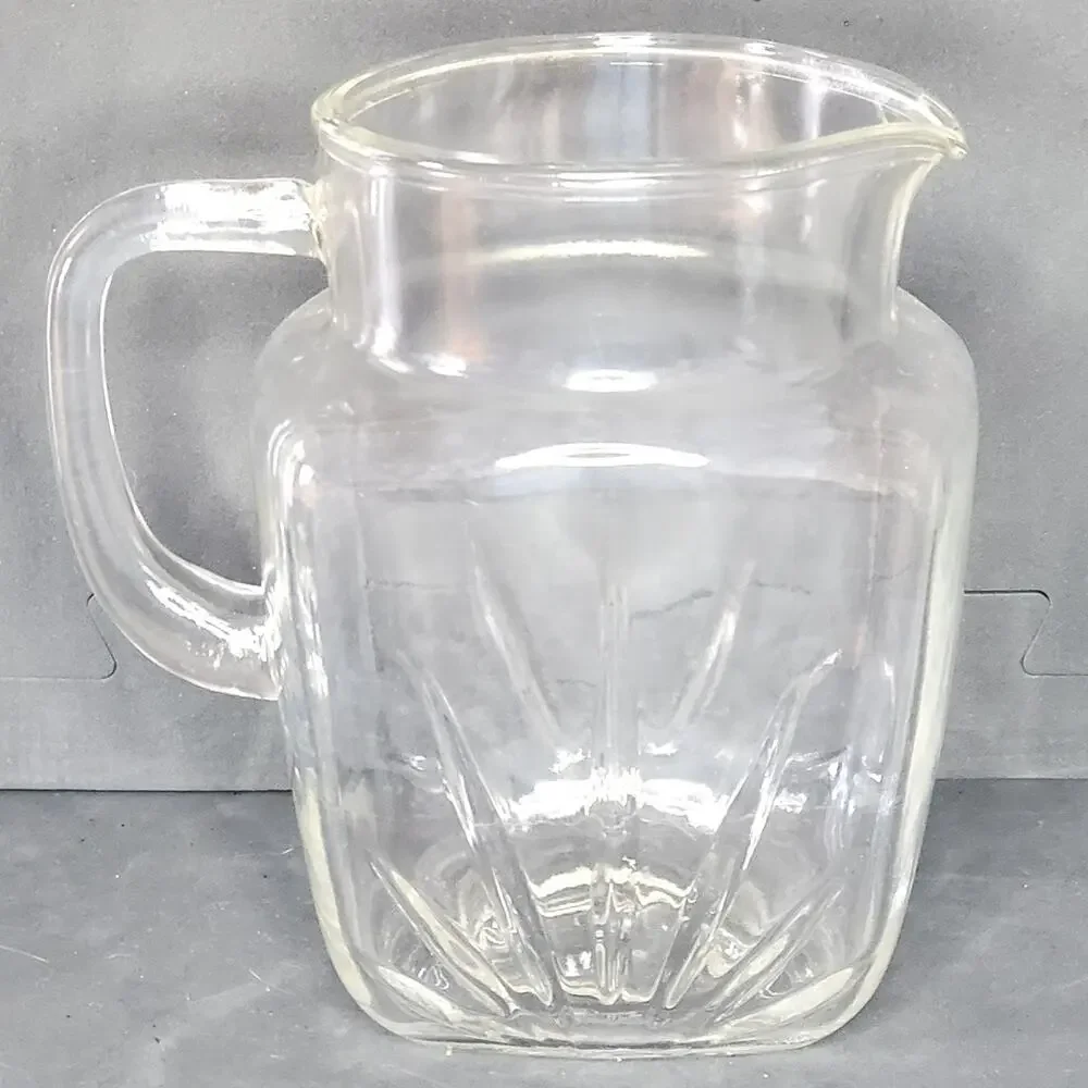 Federal Glass Clear Starburst Pitcher Small Square 6 Cup Breakfast MCM Vtg 1950